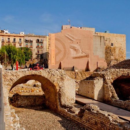Placa De La Font Tarragona Exterior photo